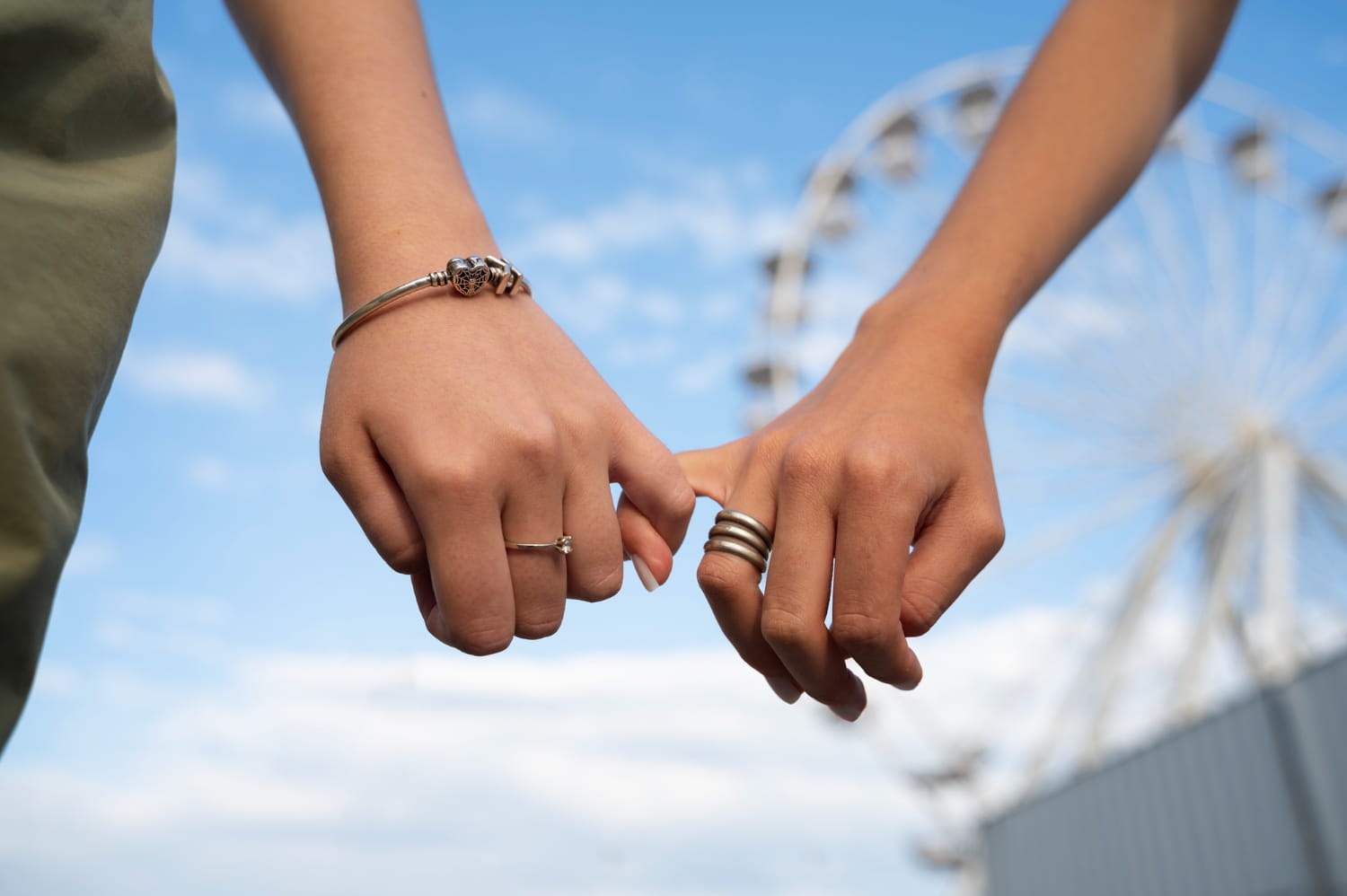 Promise rings for couples in love