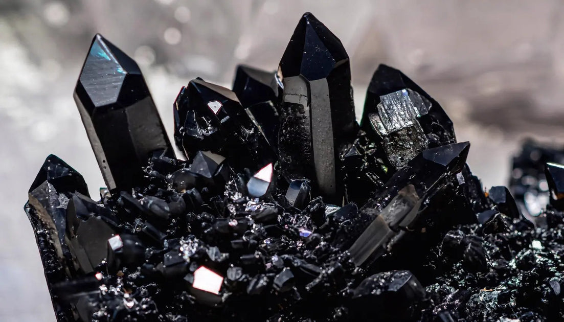 Top Black Gemstones Varieties & Their Unique Features | Casual Carats