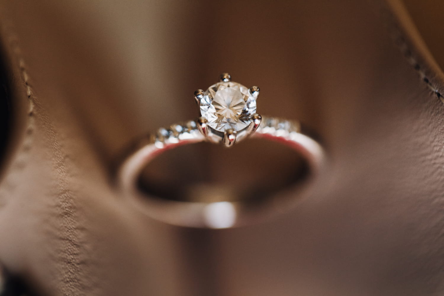 How to Clean a Diamond Ring at Home in 5 Easy Steps