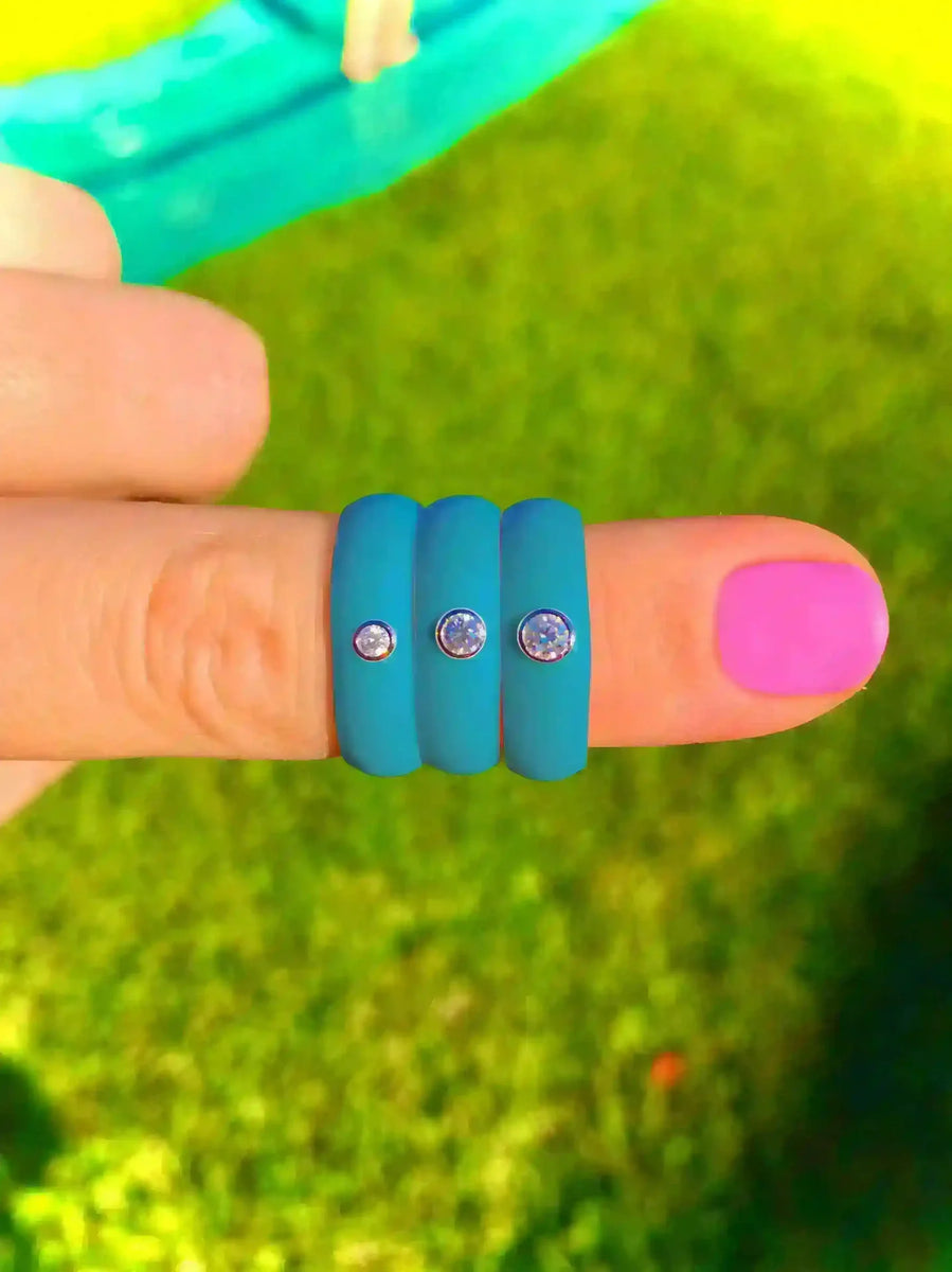 Cerulean Silicone Rings with Diamond | Casual Carats